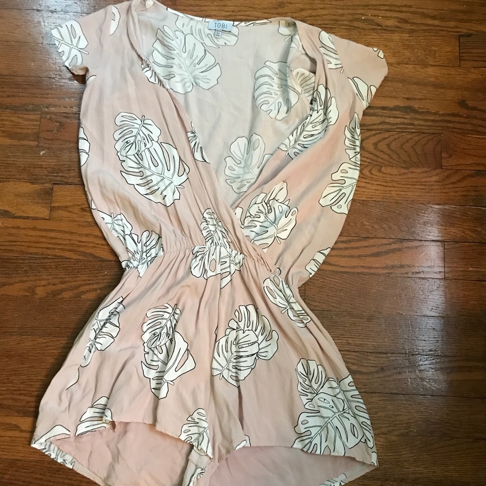 Tobi floral romper